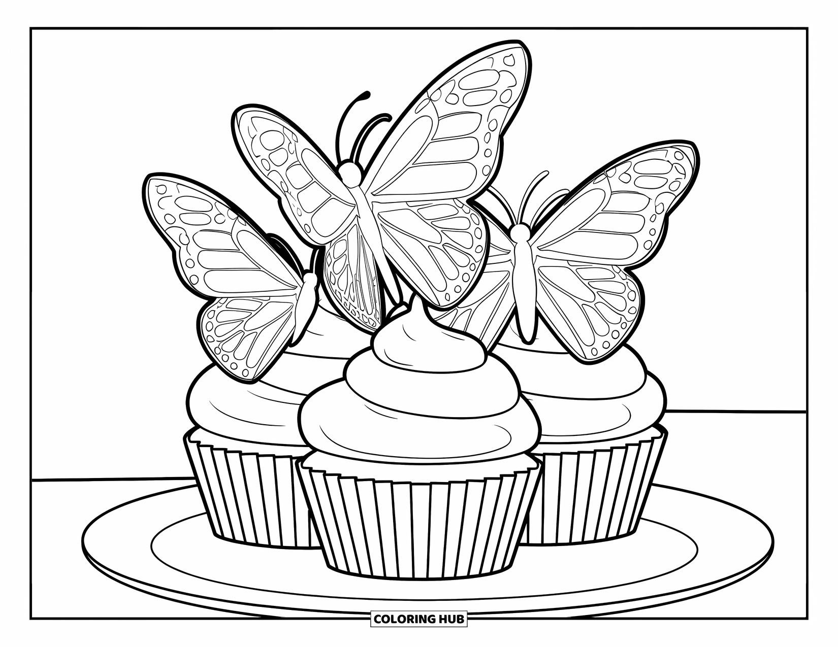 Kleurplaat taart voor kinderen: Een cupcake met vlindervormige toppers, bovenop geplaatst, geplaatst op een eenvoudig bord