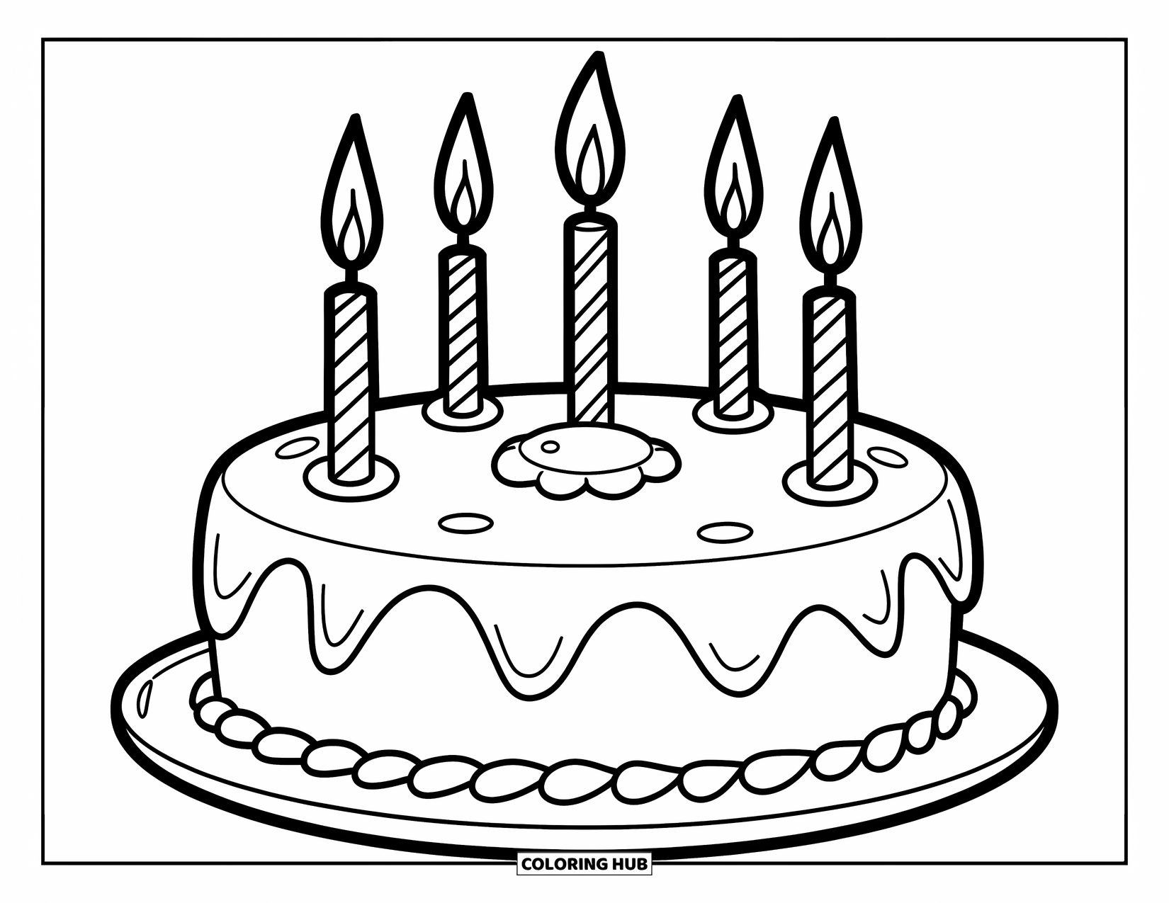 Kleurplaat taart voor kinderen: Een ronde taart met vier kaarsen, een glanzend oppervlak en een kleine decoratie erop