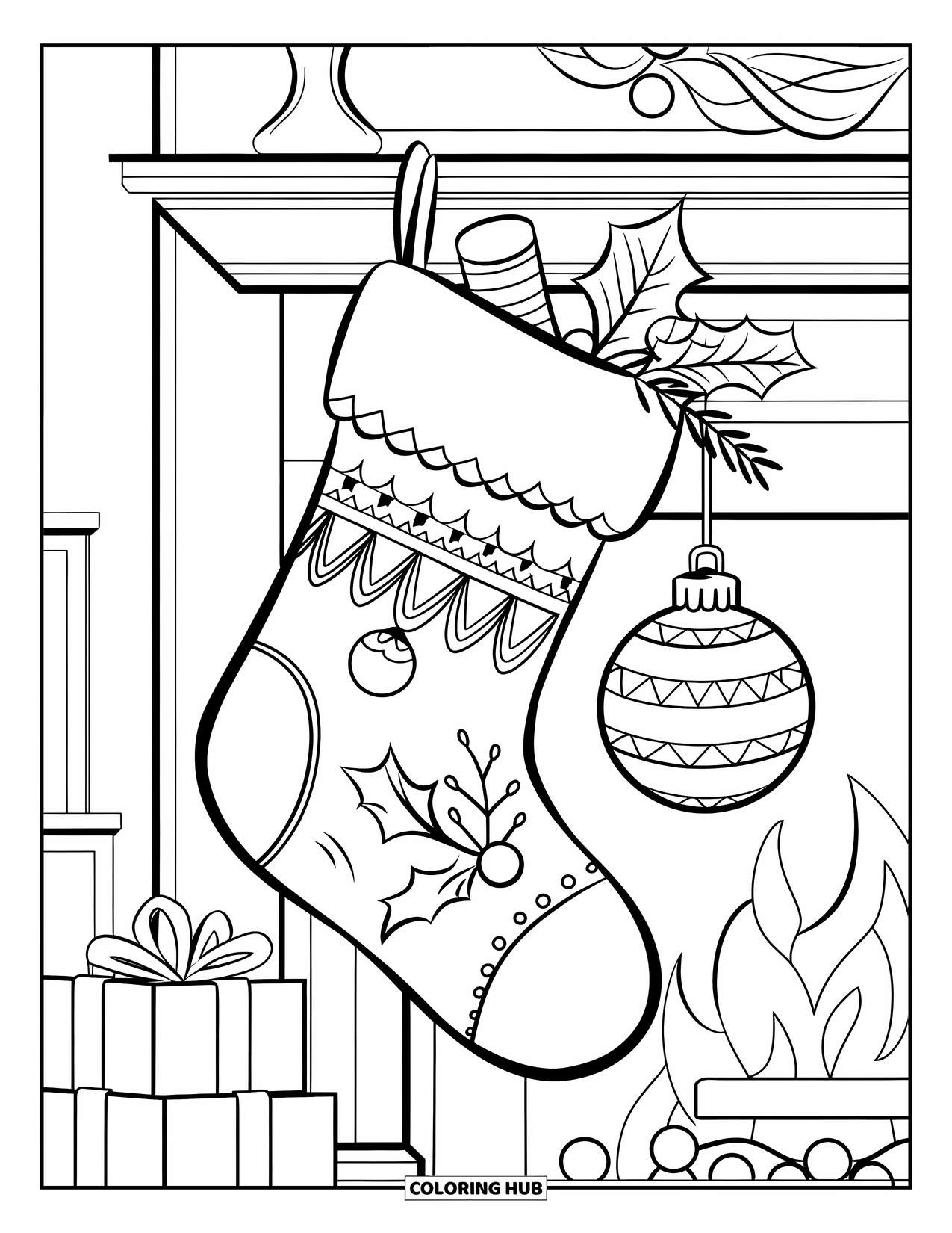 Sok Kleurplaat voor Kinderen: Een kerstkous gevuld met cadeaus, hulst en feestelijke ornamenten hangt boven een warme haard