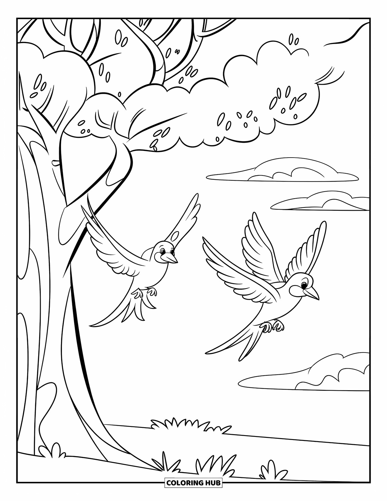 Desen de colorat cu copac pentru copii: Un copac cu două păsări care zboară pe un cer senin cu nori pufoși