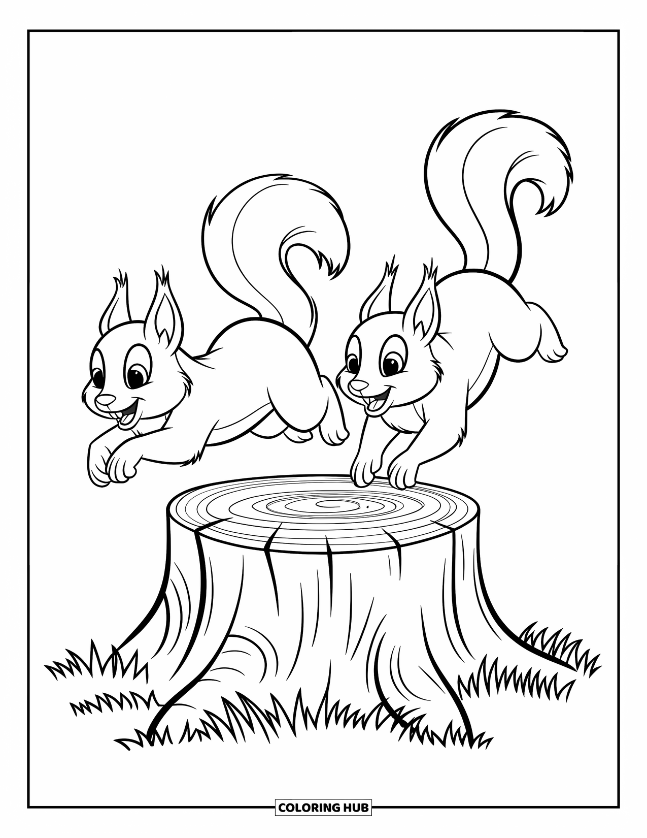 Coloriage d'automne pour enfants : Deux écureuils courent de façon ludique autour d'une souche d'arbre robuste