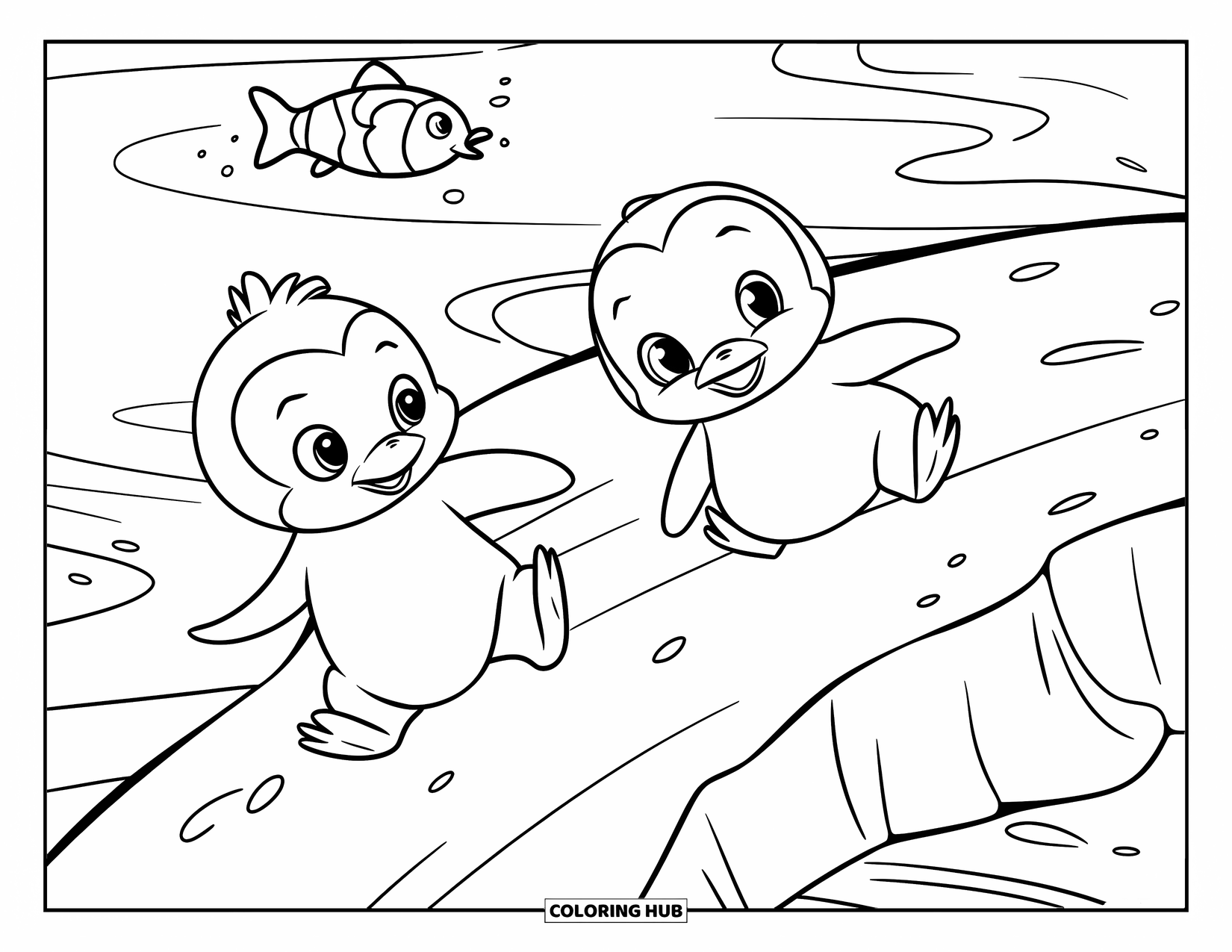 Kolorowanka dla dzieci: Dwa małe pingwinki bawią się na oblodzonym zboczu, w tle ryba i falująca woda