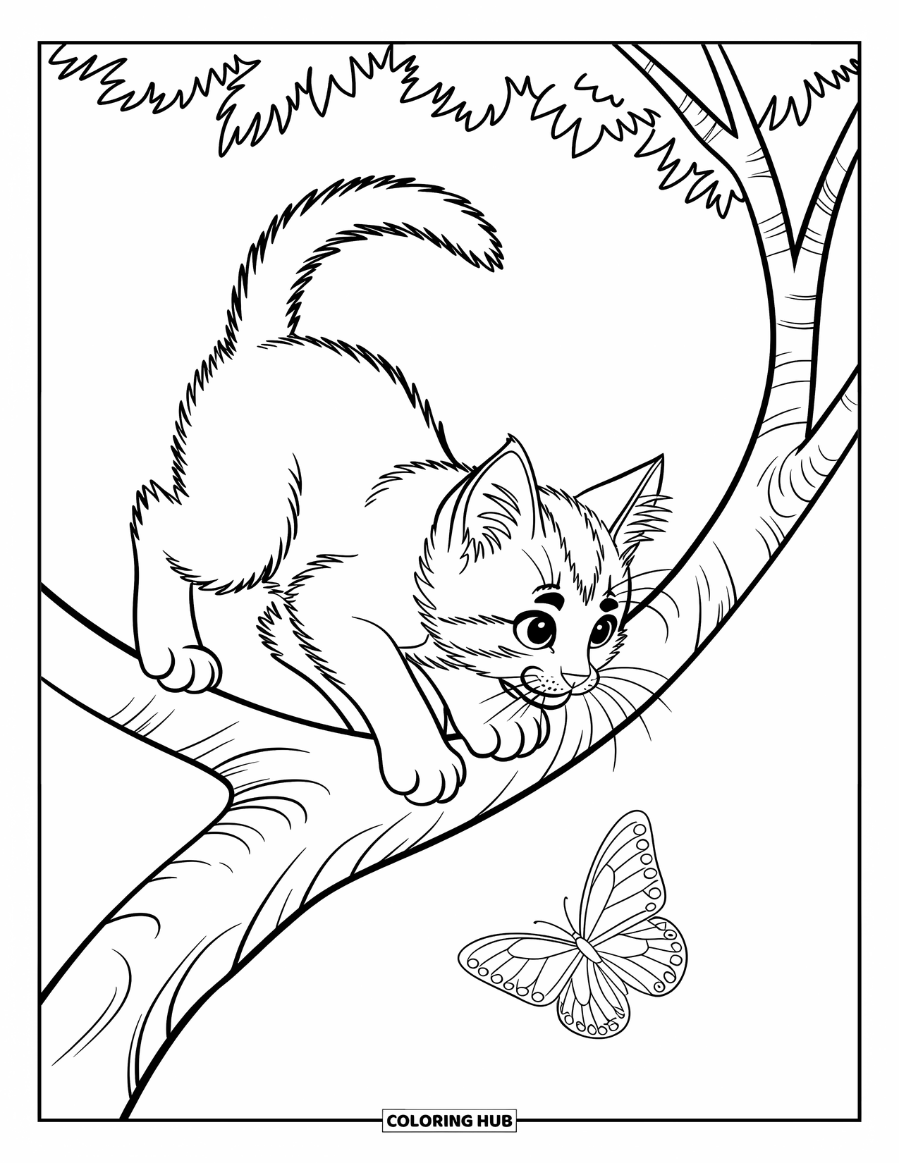 Dibujo de gato para colorear para niños: Un gatito atigrado juguetón se equilibra en la rama de un árbol, mirando una mariposa abajo