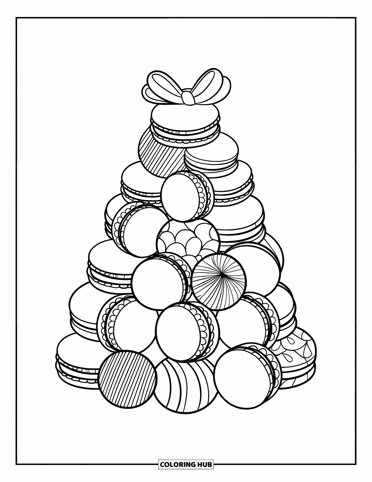 Dessert Kleurplaat voor Kinderen: Een macaron toren met patroon en een schattige strik zit op een witte achtergrond