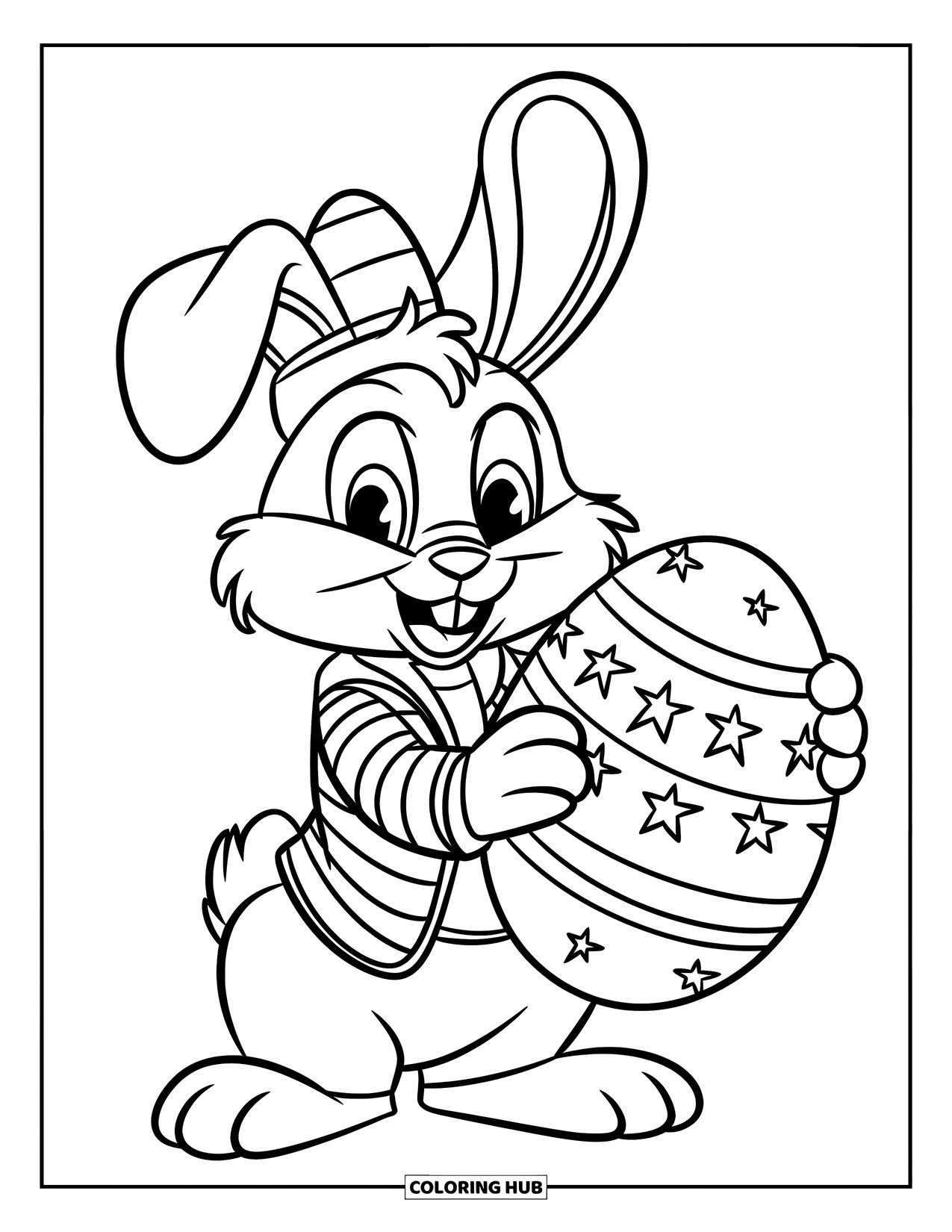 Kolorowanka z Królikiem Wielkanocnym dla dzieci: Królik w pasiastym płaszczu i kapeluszu trzyma duże pisankę we wzory gwiazd