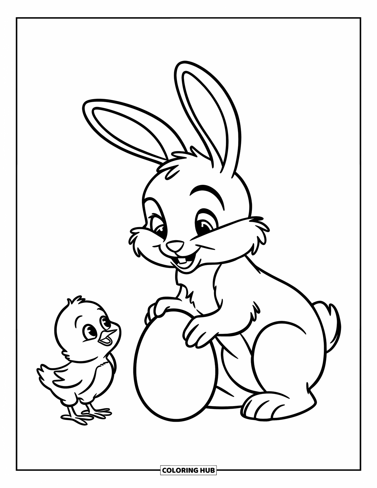 Kolorowanka z Królikiem Wielkanocnym dla dzieci: Królik Wielkanocny i mały kurczaczek stoją razem, patrząc z ciekawością na jedno jajko