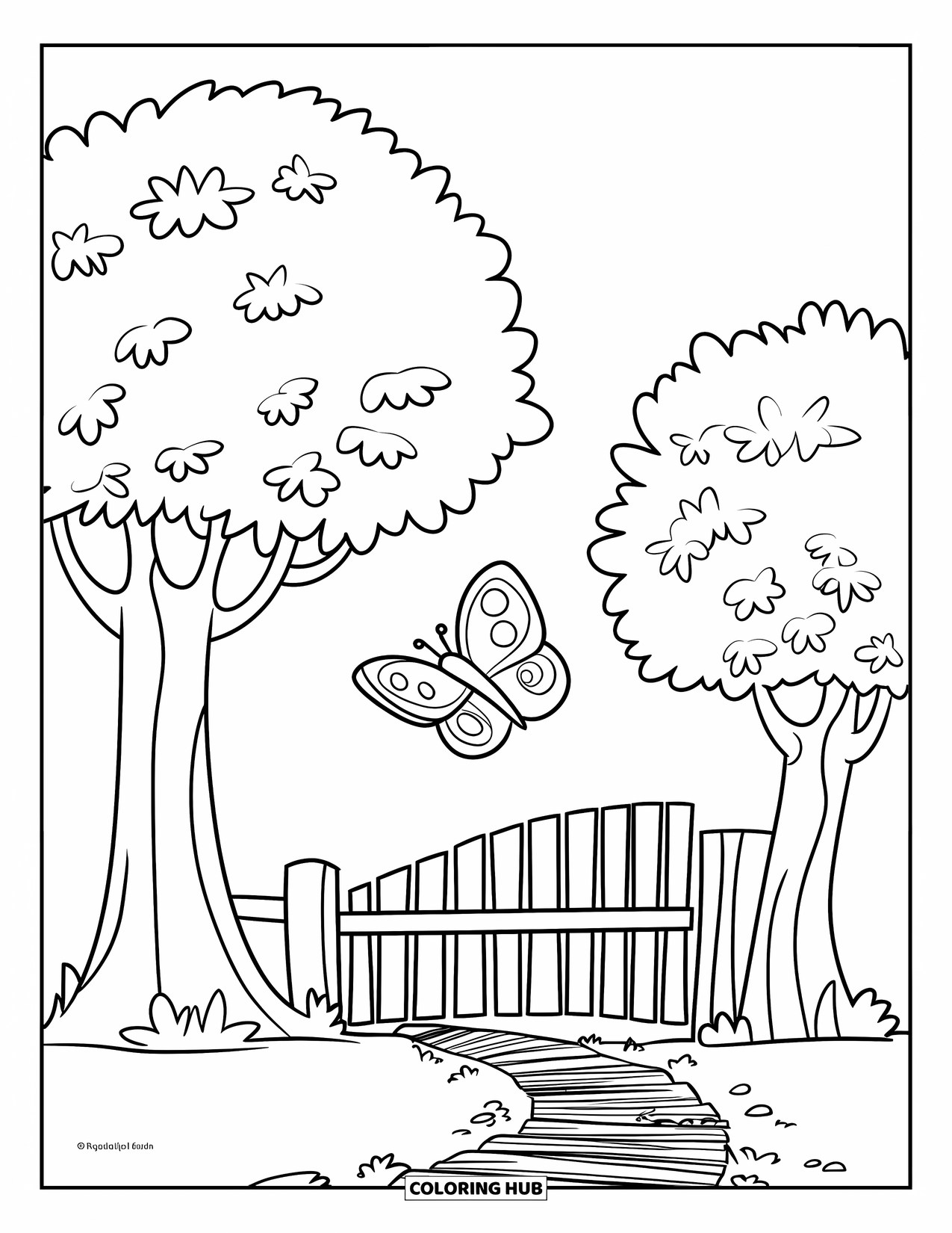 Dibujo de un bosque para colorear para niños: Una mariposa flota cerca de una puerta de madera y dos árboles de copa redonda