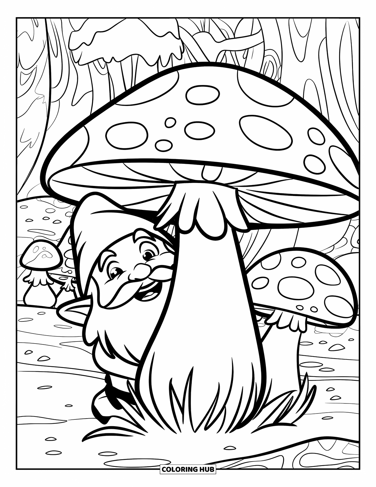 Desen de colorat cu gnom pentru copii: Un gnom care se uită de după o ciupercă într-o pădure magică