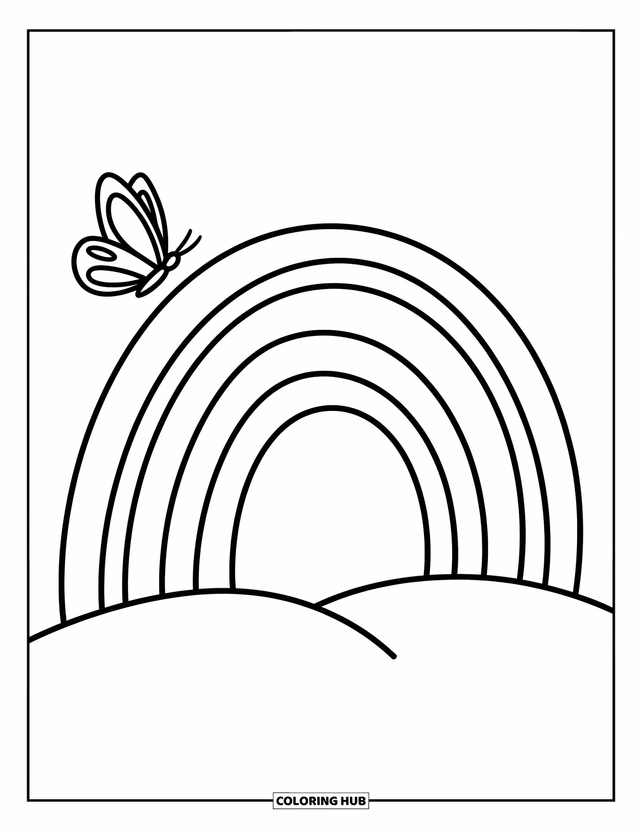 Desen de colorat cu curcubeu pentru copii: Un fluture mic plutește lângă un curcubeu strălucitor care se curbează peste un deal blând