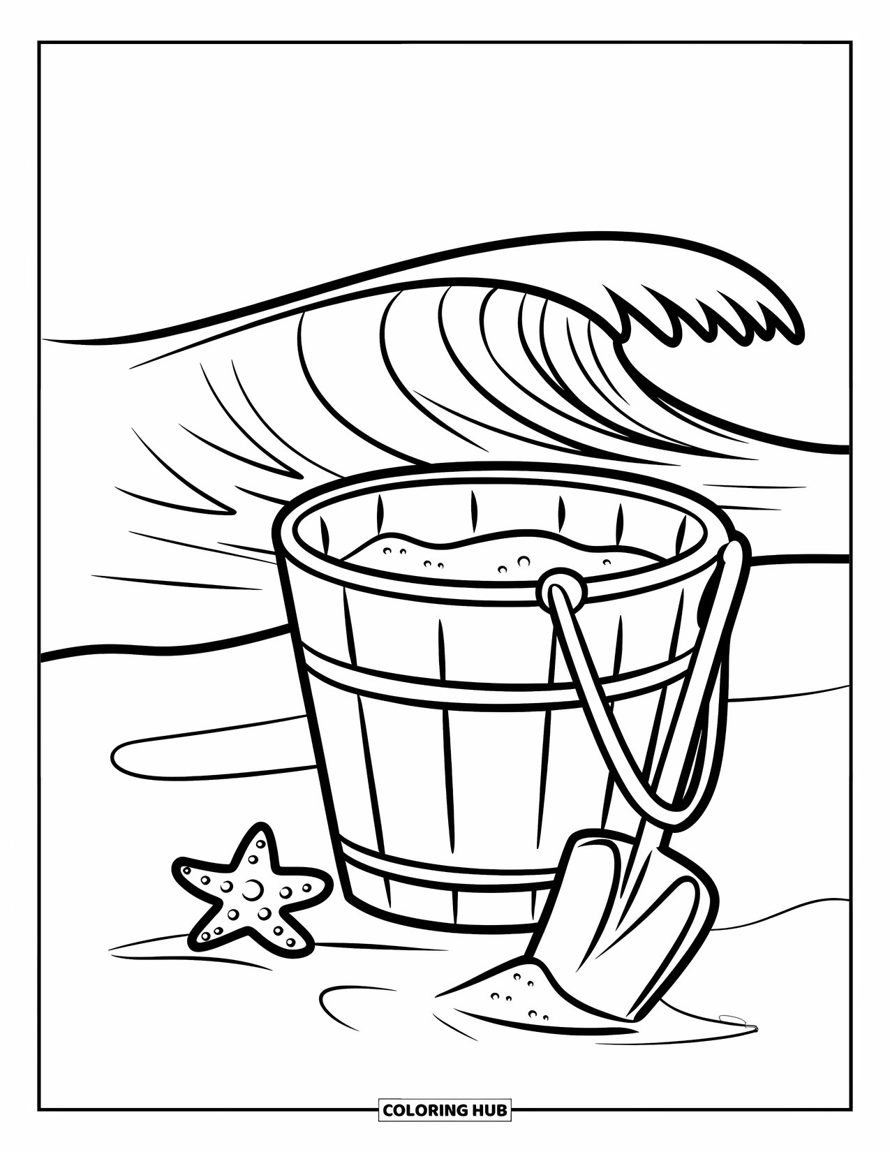Zomer Kleurplaat voor Kinderen: Een zandemmer en schep zitten in de buurt van zachte golven op een zonnig strand