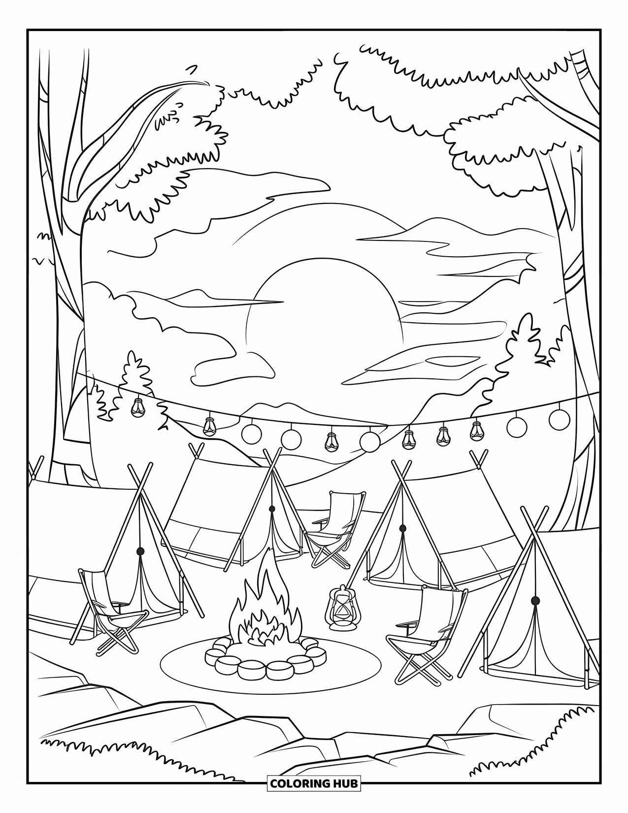 Desen de colorat cu apus de soare pentru copii: Felinare și corturi luminează un camping stâncos în timpul apusului