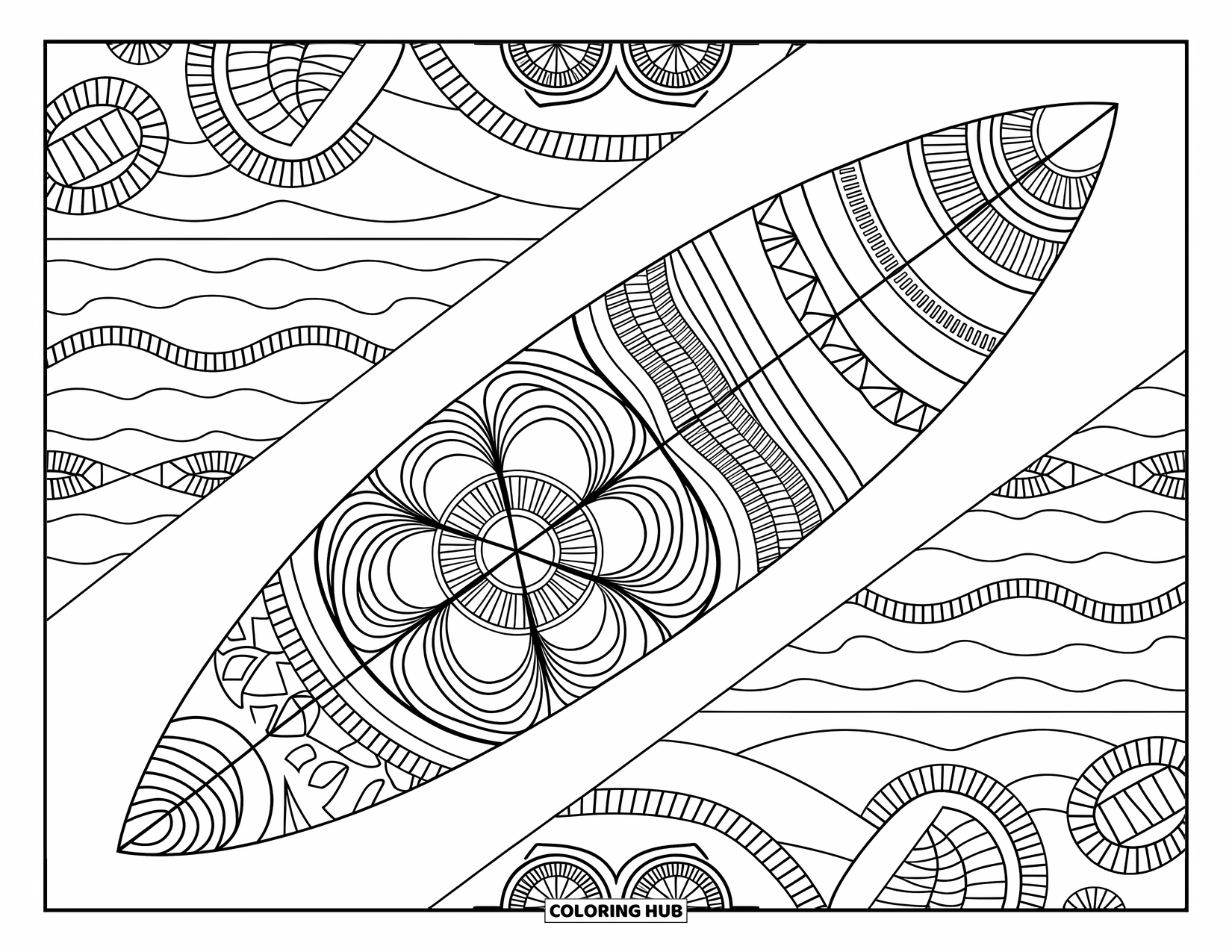 Surfplank Kleurplaat voor Volwassenen: Een surfplank versierd met mandala-ontwerpen staat bij de oceaan met palmbomen op de achtergrond