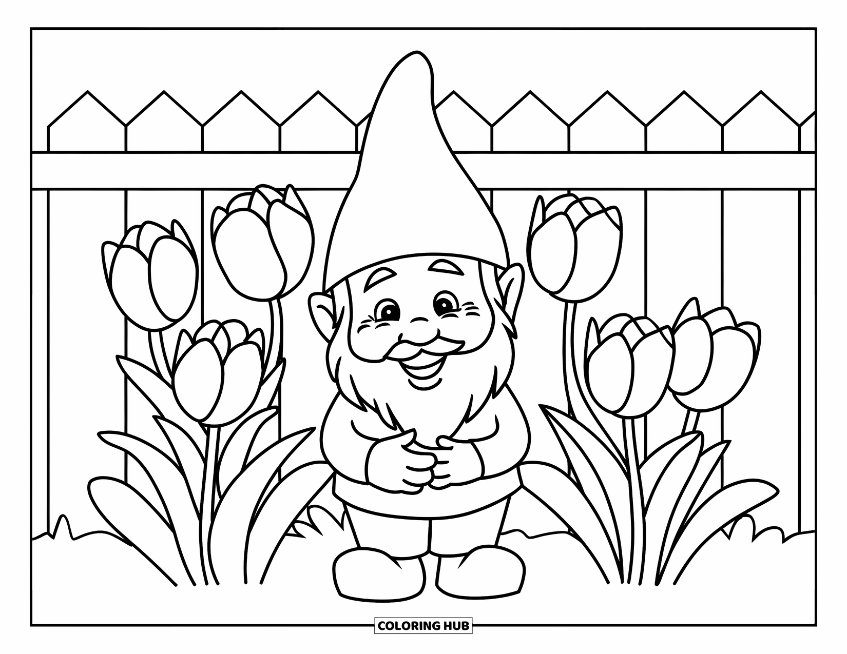 Desen de colorat cu lalele pentru copii: Un gnom cu o pălărie roșie stă printre lalele roșii și galbene lângă un gard