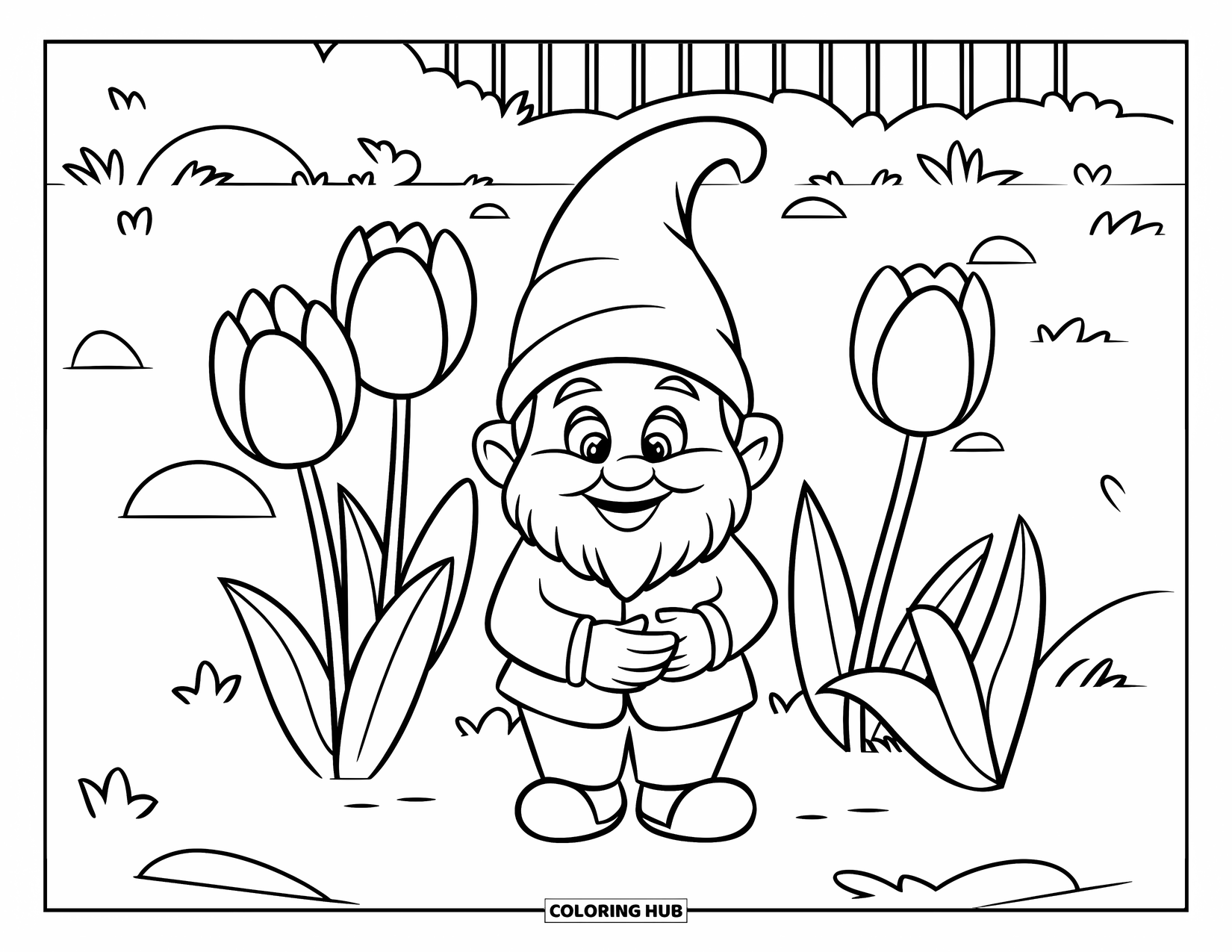 Desen de colorat cu lalele pentru copii: Un gnom cu o pălărie verde stă printre lalele lângă un gard alb