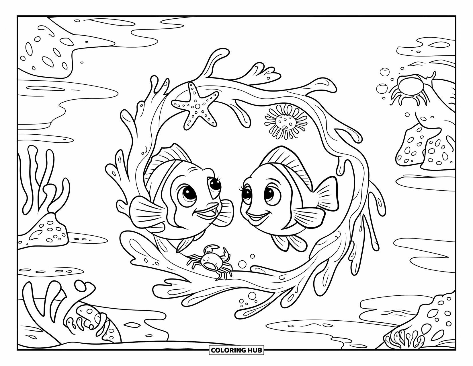 Kolorowanka Podwodny Świat dla dzieci: Dwie rybki bawią się wokół koralowca z rozgwiazdą i krabem w pobliżu