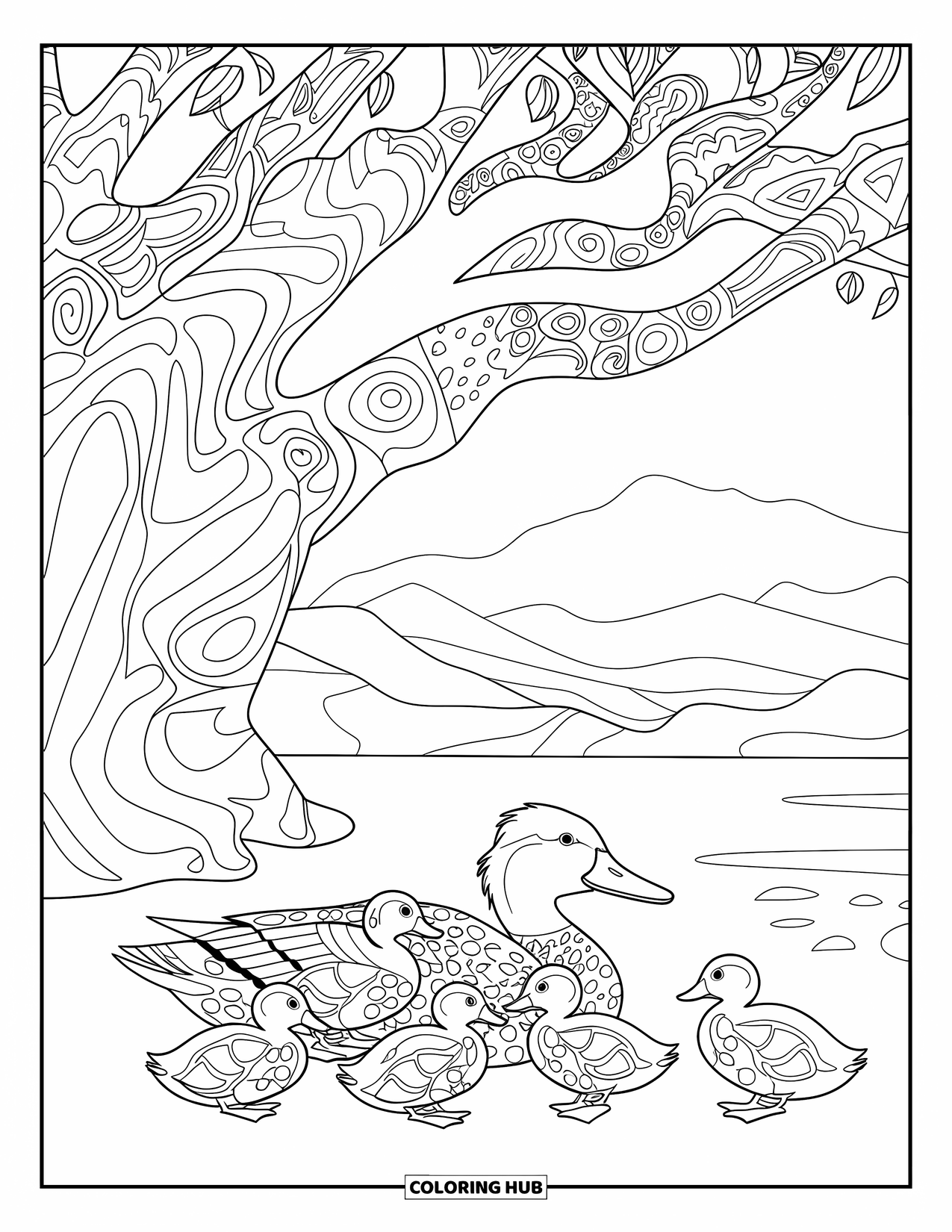 Disegno di un'anatra da colorare per adulti: Un'anatra e i suoi anatroccoli riposano sotto un albero con montagne e un lago calmo