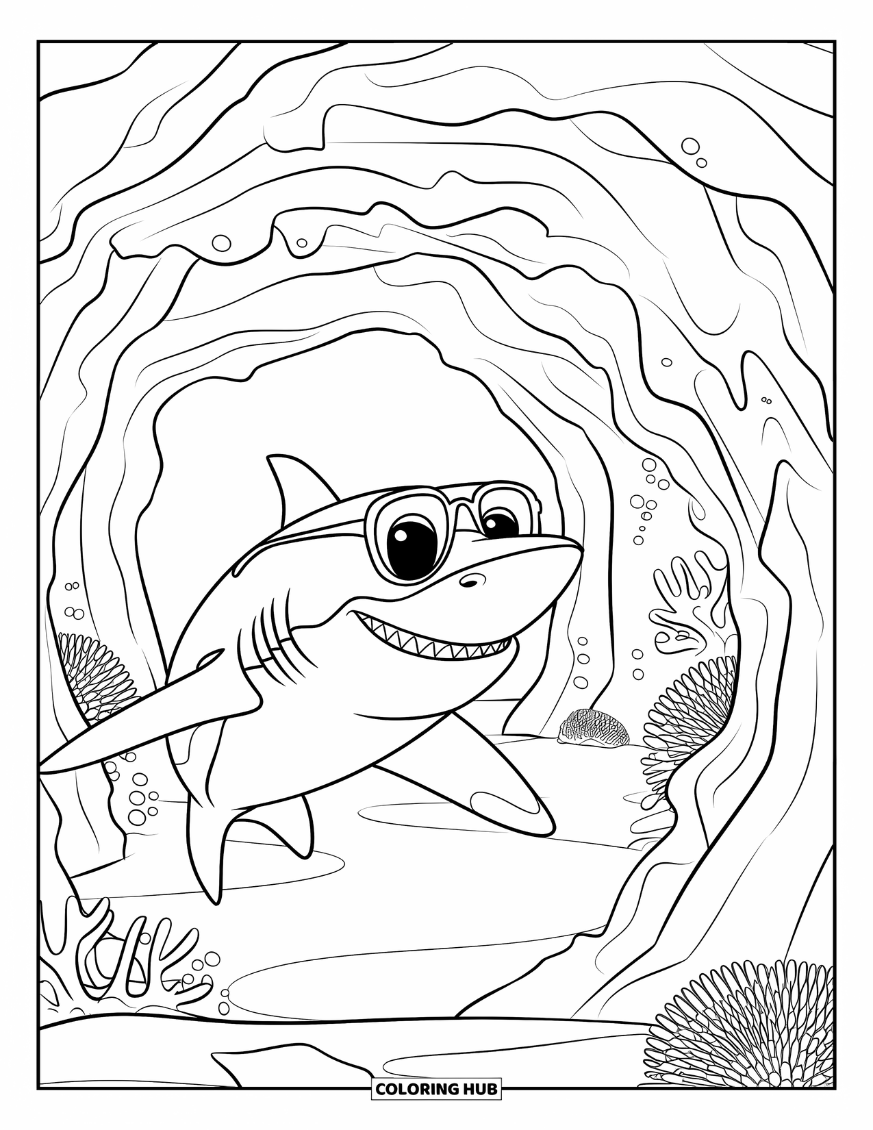Hai Ausmalbild für Kinder: Ein lächelnder Hammerhai mit Sonnenbrille patrouilliert in einer Korallenhöhle